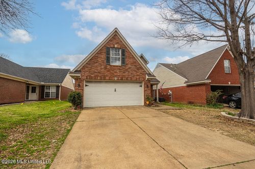5361 Kristy Ln, Southaven, MS, 38671-7424 | Card Image