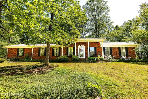 825 Greenwich Drive, Maryville, TN, 37803 | Card Image