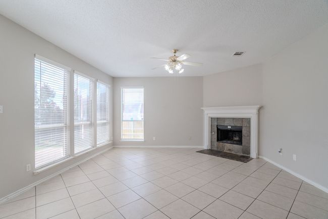 822 Orian Dr, House other with 4 bedrooms, 3 bathrooms and null parking in Mesquite TX | Image 12