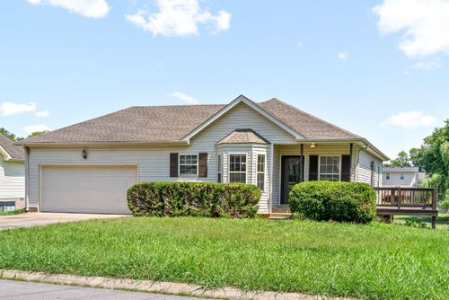 3279 S Senseney Cir, Clarksville, TN, 37042-8120 | Card Image