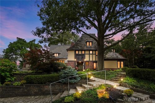 422 Glendora Ave, Oakwood, OH, 45409-2203 | Card Image