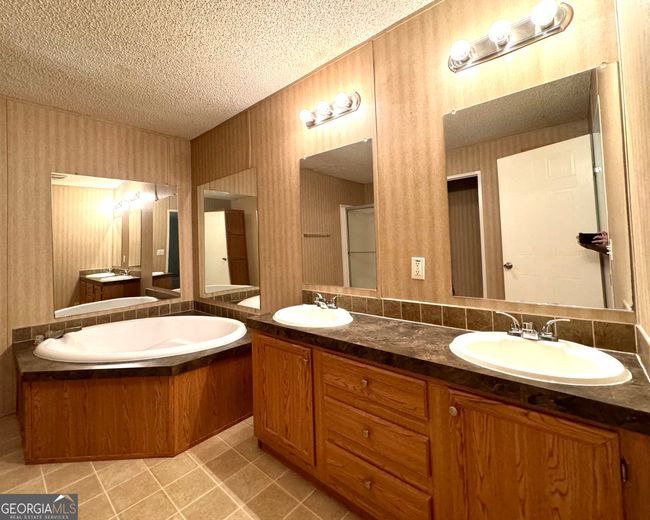 1929 Asbestos Rd, House other with 4 bedrooms, 2 bathrooms and null parking in Sautee Nacoochee GA | Image 17