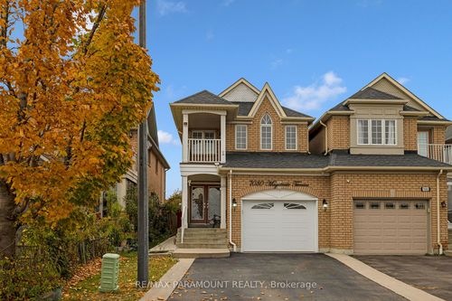 upper-7080 Magistrate Terr, Mississauga, ON, L5W1E3 | Card Image
