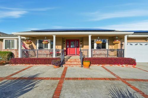 733 Temescal Way, Emerald Hills, CA, 94062-4031 | Card Image