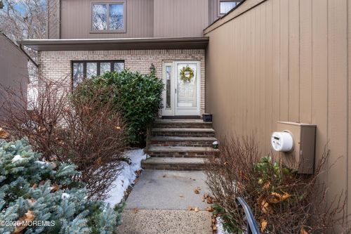 13 Mountain Ridge Dr, Cedar Grove, NJ, 07009-1126 | Card Image