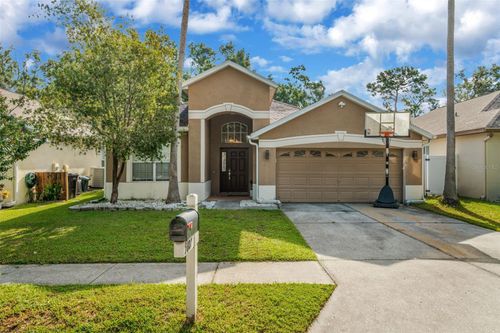 9107 Cliff Lake Ln, TAMPA, FL, 33614-4910 | Card Image