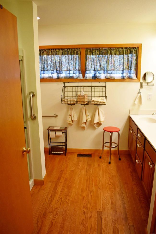1208 Oak St, House other with 4 bedrooms, 2 bathrooms and null parking in Osage IA | Image 13