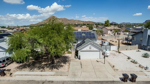 7450 S Camino De La Tierra, Tucson, AZ, 85746-8391 | Card Image
