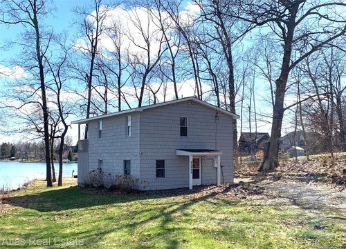 10128 Dar Ln, Goodrich, MI, 48438-9403 | Card Image