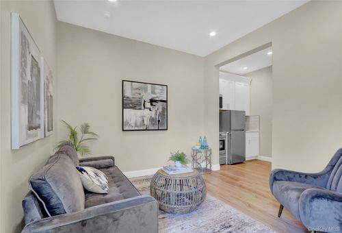 608-610 Jericho Tpke, New Hyde Park, NY, 11040-4531 | Card Image