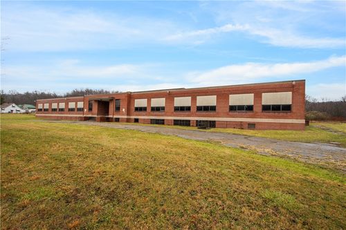 838 Joffre Cherry Valley Rd, Burgettstown, PA, 15021-8512 | Card Image