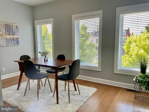 927 12th St Ne, WASHINGTON, DC, 20002-7101 | Card Image