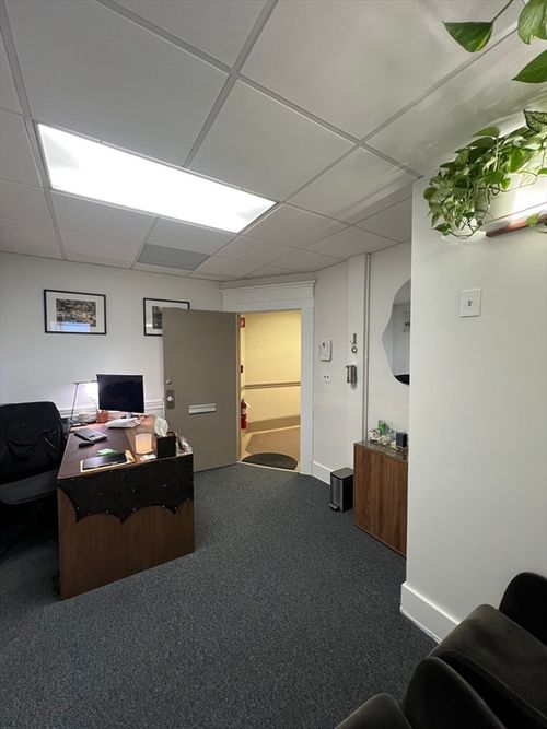 1-1318 Beacon St, Brookline, MA, 02446-3793 | Card Image
