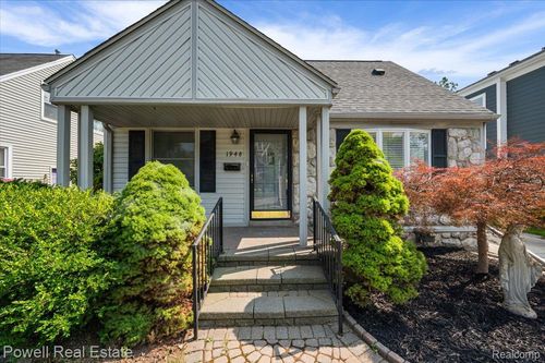 1948 Haynes St, Birmingham, MI, 48009-6879 | Card Image