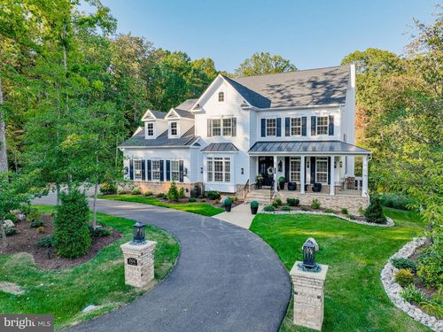 927 Heatherfield Ln, Millersville, MD, 21108-1961 | Card Image