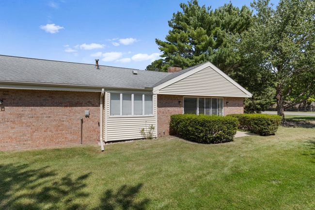 0 - 4 Fields E, Condo with 2 bedrooms, 2 bathrooms and 2 parking in Champaign IL | Image 26