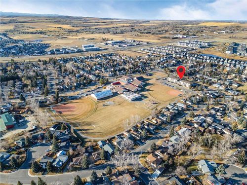 {{alt}} | Card Image