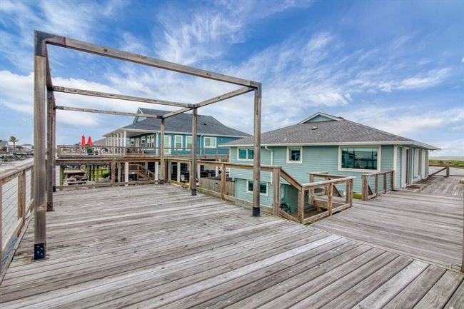 354 Ling Street, House other with 3 bedrooms, 3 bathrooms and 1 parking in Bayou Vista TX | Image 42