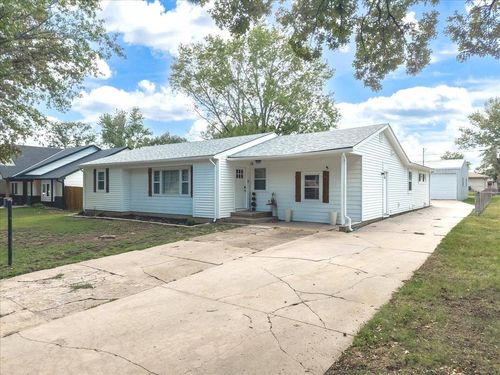 333 State St, El Dorado, KS, 67042-3152 | Card Image