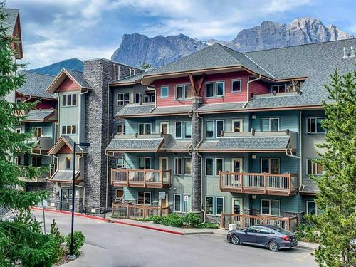 102 - 101 Montane Road, Home with 2 bedrooms, 2 bathrooms and 1 parking in Canmore AB | Card Image