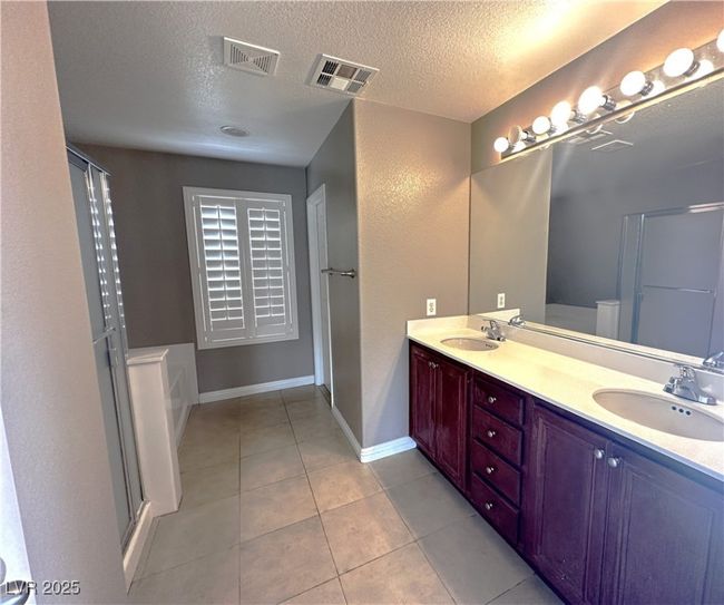 583 Siciliano St, House other with 3 bedrooms, 3 bathrooms and null parking in Las Vegas NV | Image 15