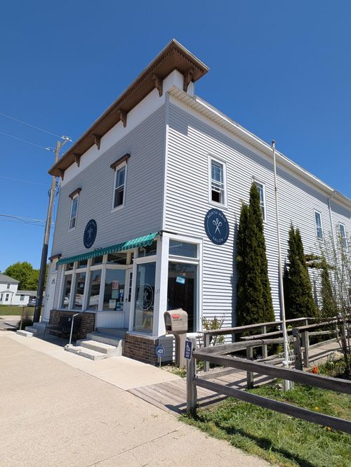 120 N Main St, Scottville, MI, 49454-1043 | Card Image