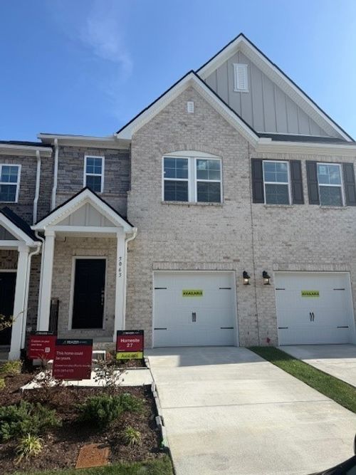 5004 Dayflower Dr, Hermitage, TN, 37076-2472 | Card Image