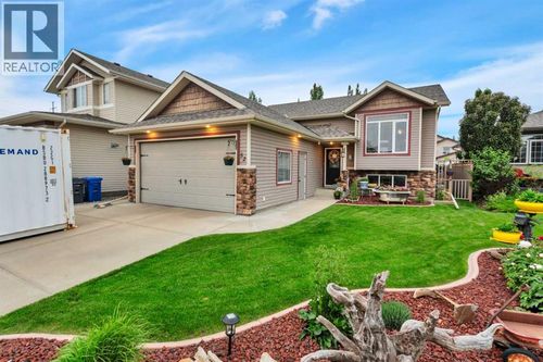 52 Irving Cres, Red Deer, AB, T4R3R9 | Card Image