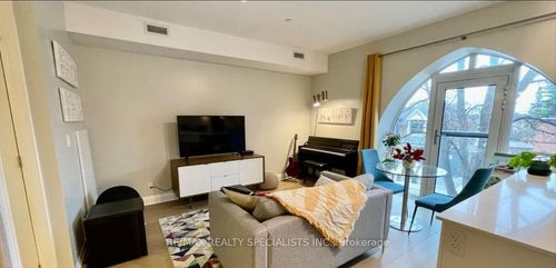 210-243 Perth Ave, Toronto, ON, M6P3X9 | Card Image