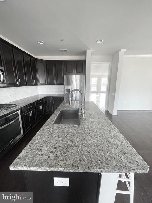 42727 Toulouse Ter, ASHBURN, VA, 20147-3585 | Card Image