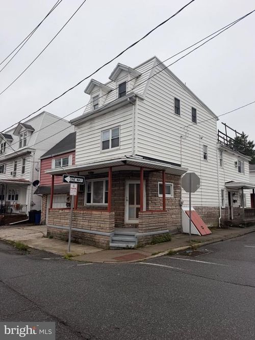 20 N Front St, MINERSVILLE, PA, 17954-1435 | Card Image