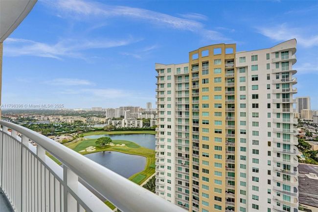 UNIT-2105W - 1745 E Hallandale Beach Blvd, Condo with 2 bedrooms, 2 bathrooms and null parking in Hallandale Beach FL | Image 32