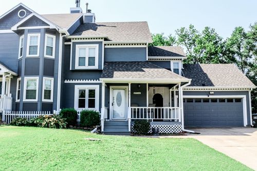 801 Lisa Ln, Mulvane, KS, 67110-1222 | Card Image