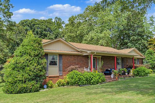1001 Due West Cir, Lafayette, TN, 37083-1912 | Card Image