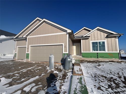 975 Sw Boulder Drive, Grimes, IA, 50111 | Card Image