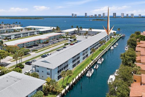 202-120 Lehane Ter, North Palm Beach, FL, 33408-5701 | Card Image