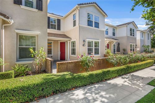 17 Piara St, Rancho Mission Viejo, CA, 92694-1821 | Card Image