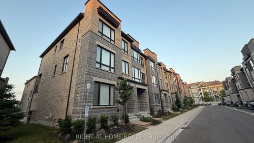 19 Steamboat Way, Whitby, ON, L1N0M6 | Card Image