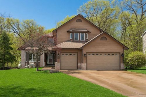 13529 Gossamer Way, Apple Valley, MN, 55124-7665 | Card Image