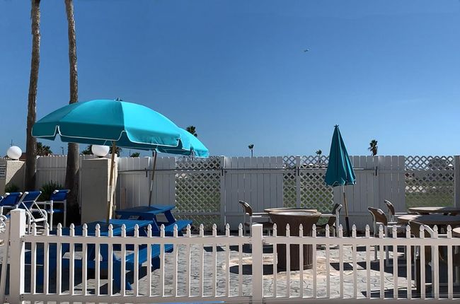502 W Clam Cir, House other with 2 bedrooms, 3 bathrooms and null parking in Port Isabel TX | Image 59