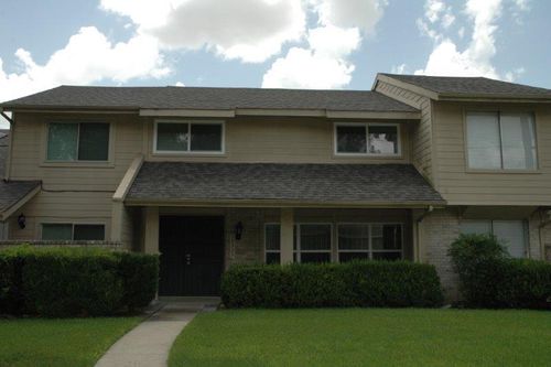 325-10325 Huntington Place Dr, Houston, TX, 77099-2301 | Card Image