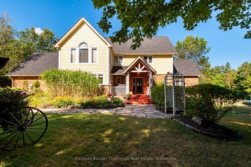 90 Northwoods Dr, Port Sydney, ON, P0B1L0 | Card Image
