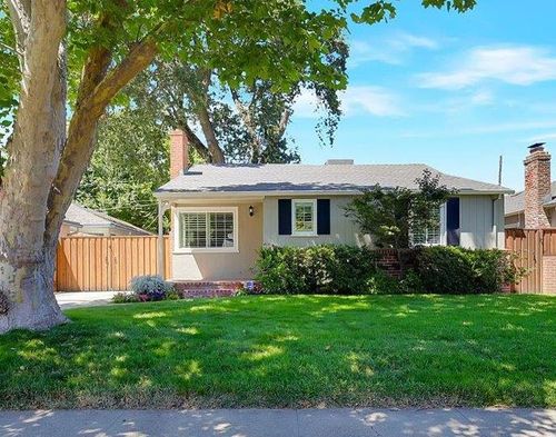 817 3rd Avenue, Sacramento, CA, 95818 | Card Image