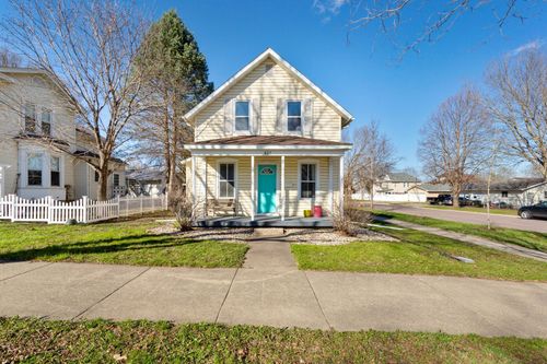 401 Grace St, Saint Peter, MN, 56082-2008 | Card Image