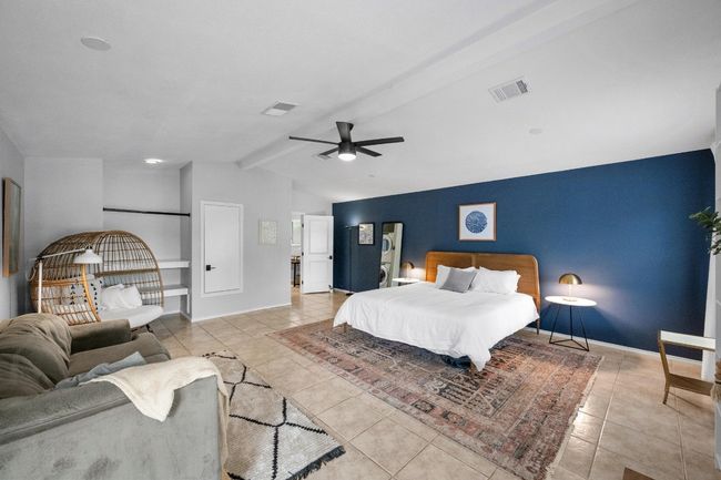 Giant bonus room used as bedroom, recreation, office, airbnb, etc. | Image 15