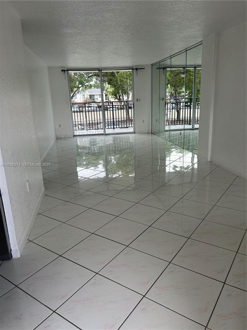 208g-14180 Sw 84th Street, Miami, FL, 33183 | Card Image