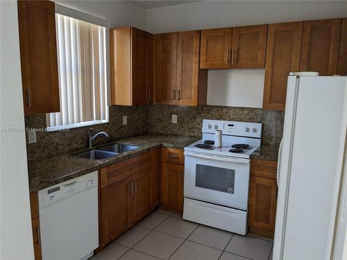10821-10821 Sw 240th Ln, Homestead, FL, 33032-5106 | Card Image