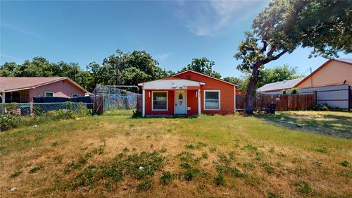 5311 Miller Ave, Fort Worth, TX, 76119-6112 | Card Image