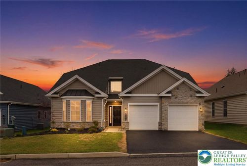 5471 Traditions Dr, Coopersburg, PA, 18036-8730 | Card Image