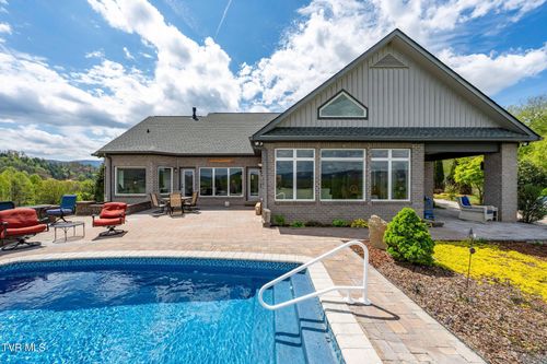 4861 Dry Hill Rd, Butler, TN, 37640-7482 | Card Image